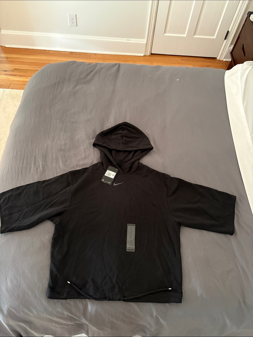 Nike Short Sleeve Hoodie Sweatshirt in Black XS NWT